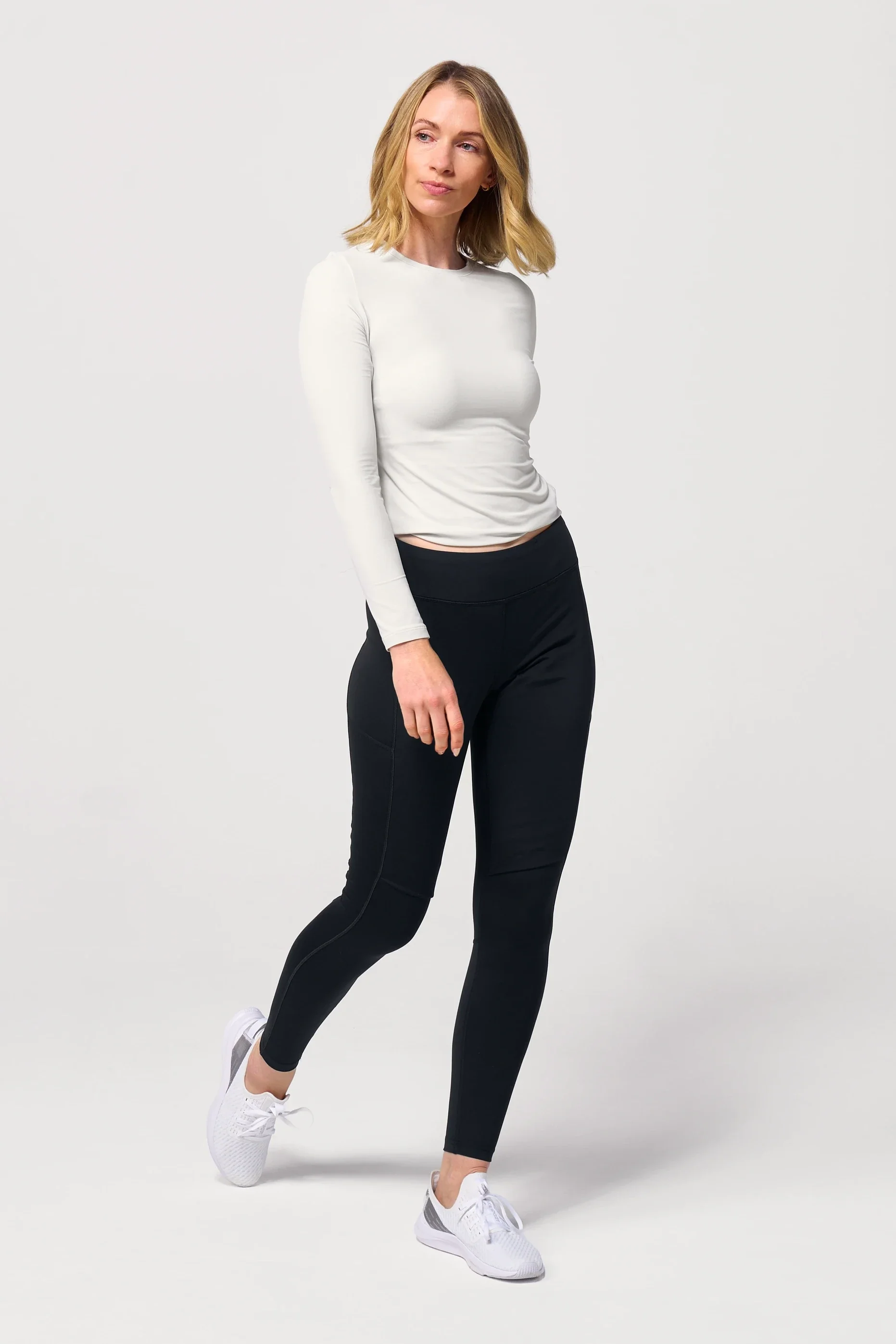 DELTA TIGHT - Image 4